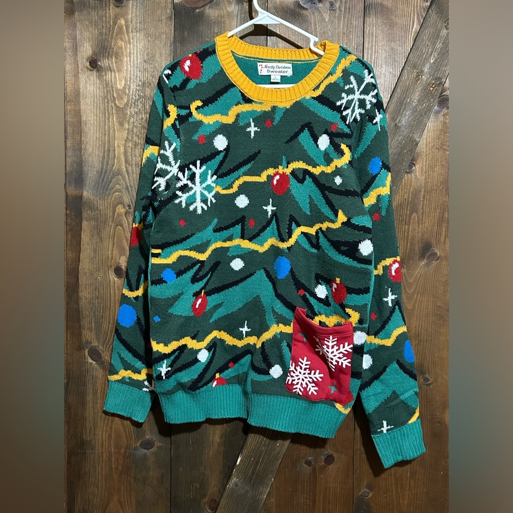 NWOT Ugly Christmas Sweater, size L, smoke free home